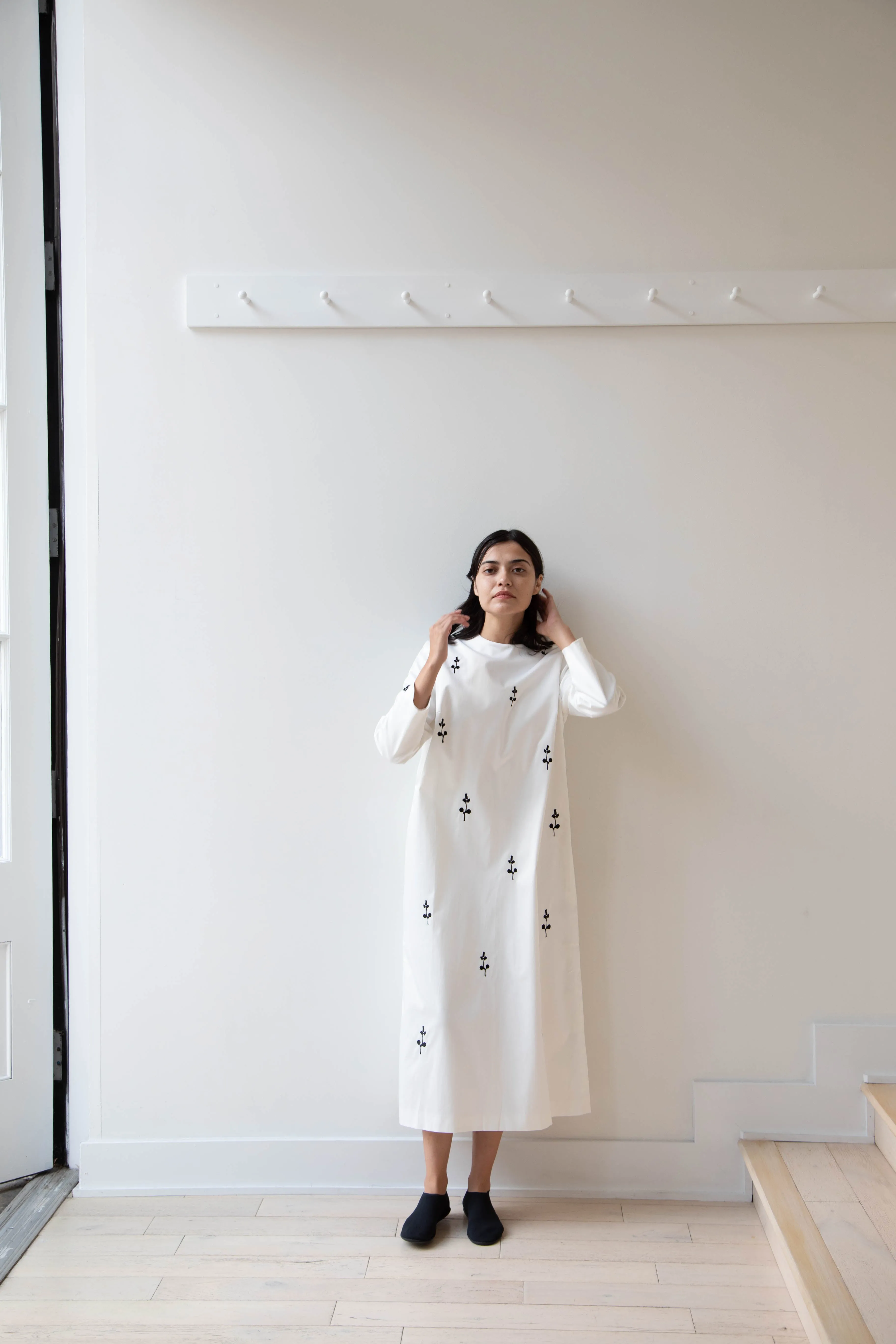 Delegan | Ivory Dress with Embroidery