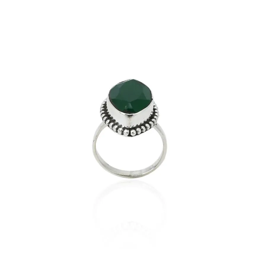 Silver Exquisite Green Stone Ring